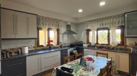 CHALET CON JARDIN Y GARAGE CERCA DE LALIN, imatge 2