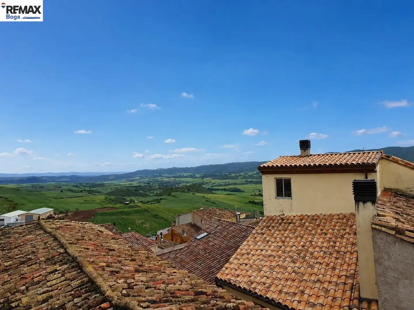 Vista exterior de Casa o xalet en venda en Cirauqui / Zirauki amb Calefacció, Terrassa i Traster