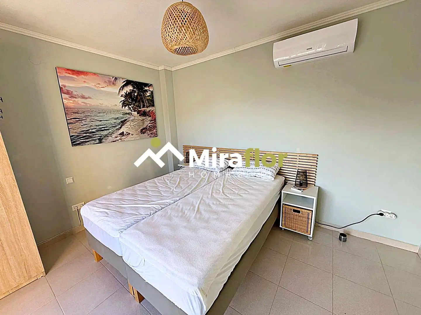 Habitación de Apartamento en venta en Dénia con Aire acondicionado, Terraza y Amueblado