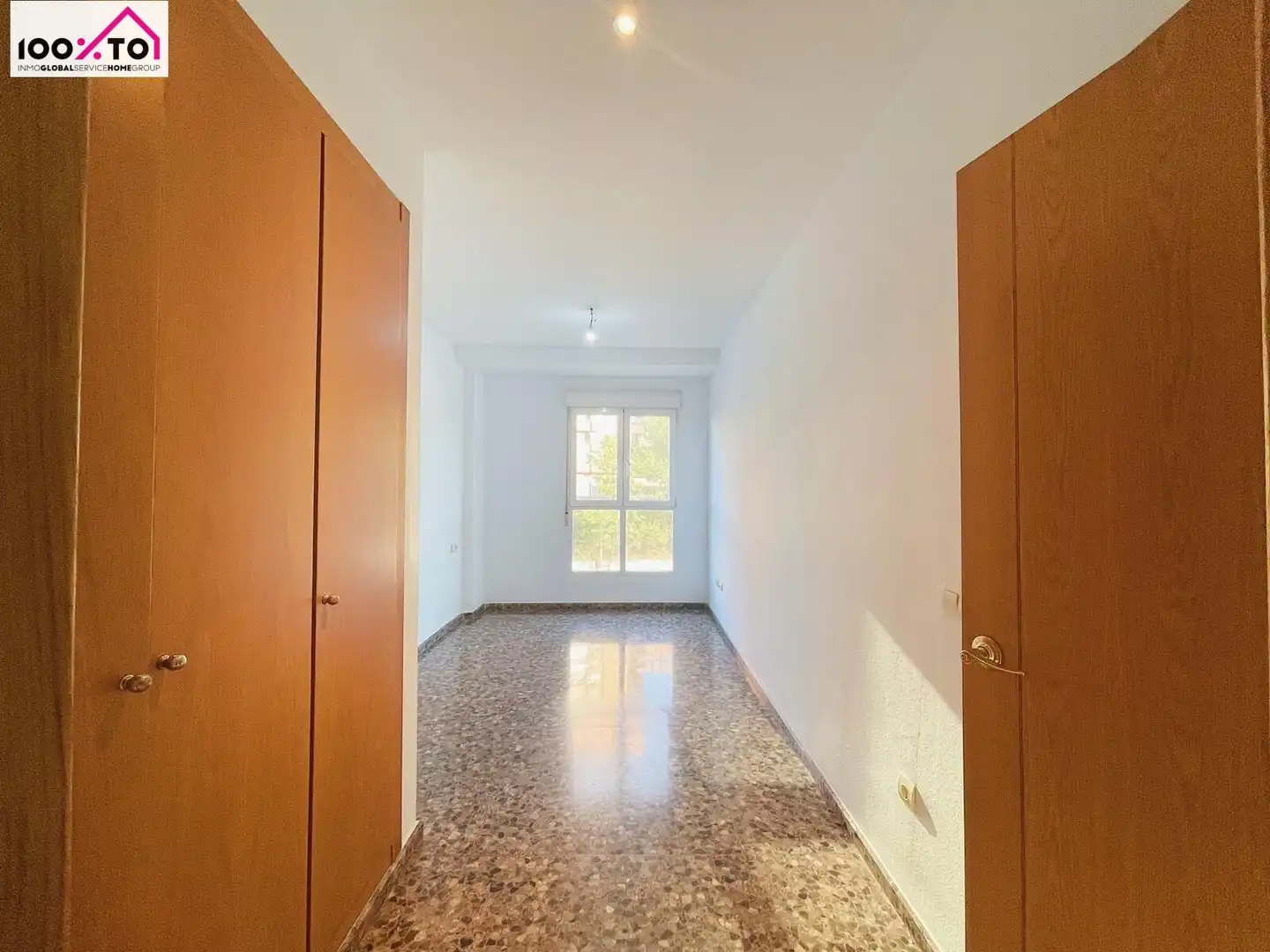 Piso en venta en Paterna con Trastero y Balcón