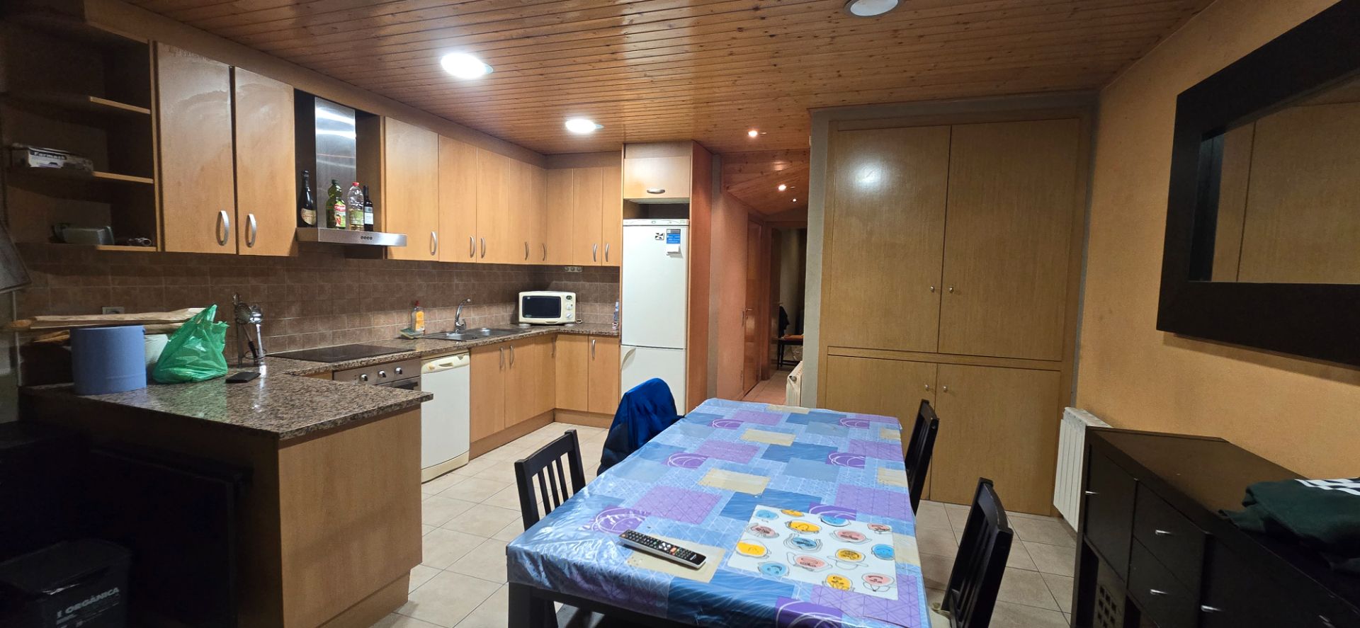 Kitchen of Flat for sale in Manlleu  with Heating, Terrace and Storage room