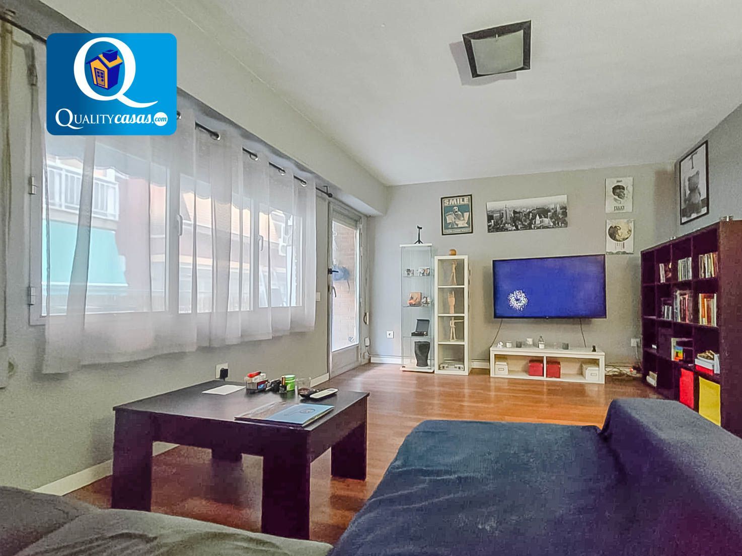 Sala d'estar de Apartament en venda en Alicante / Alacant amb Aire condicionat i Terrassa