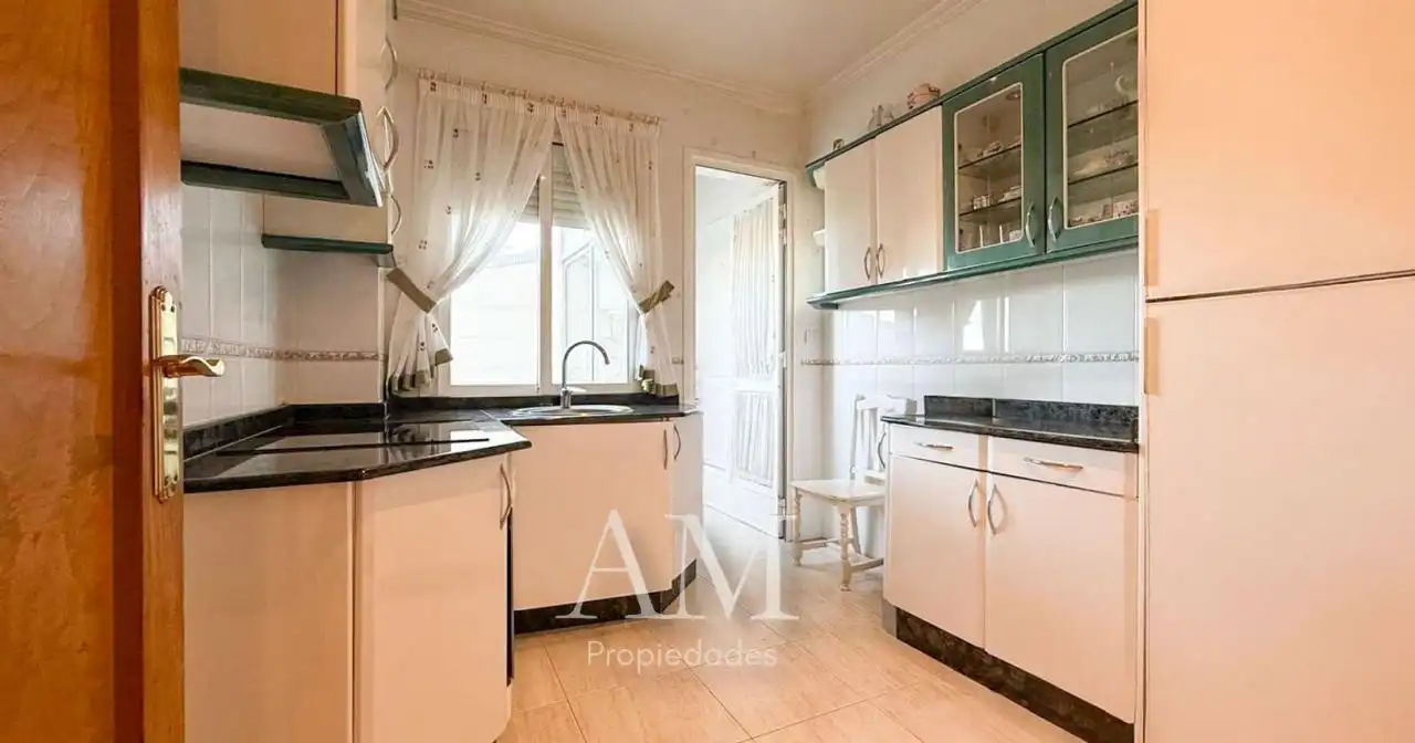 Piso con ascensor en venta en Calle Venezuela, imagen 29