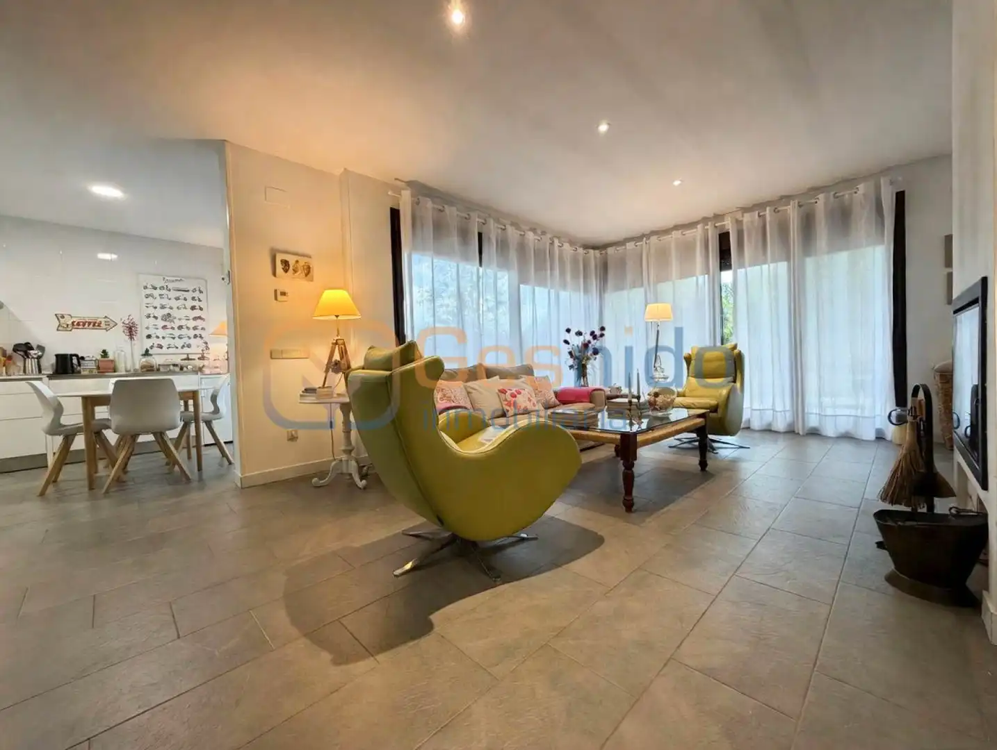 Sala d'estar de Casa o xalet en venda en Vegas de Matute amb Calefacció, Jardí privat i Terrassa