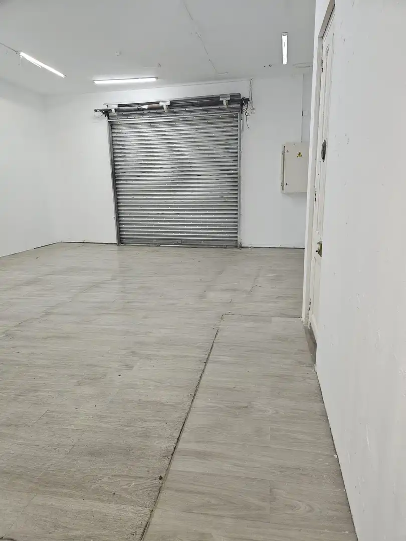Local comercial de lloguer a Avinguda de Catalunya, imagen 3