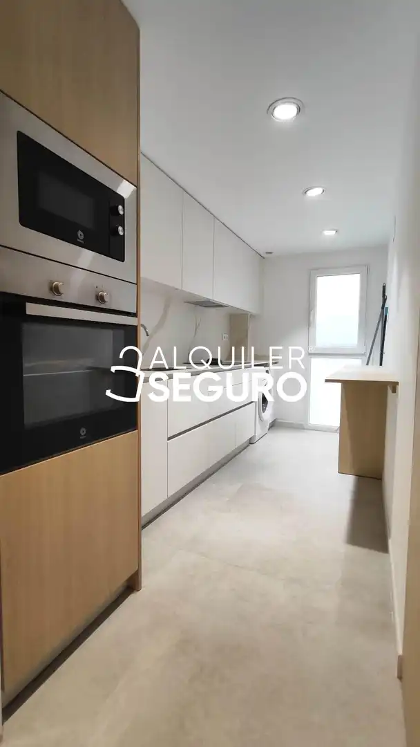 Küche von Wohnung zur Miete in Valencia mit Klimaanlage und Heizung