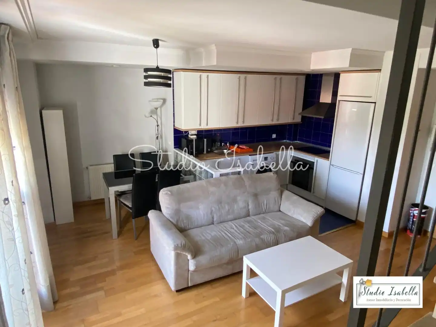 Sala de estar de Dúplex de alquiler en Toledo con Aire acondicionado, Calefacción y Amueblado