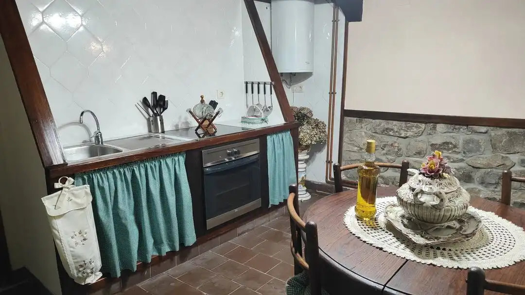 Cuina de Casa o xalet en venda en Los Tojos  amb Calefacció i Moblat