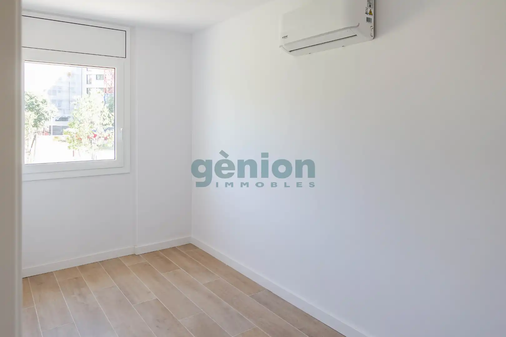 Habitación de Piso en venta en Girona con Aire acondicionado y Calefacción