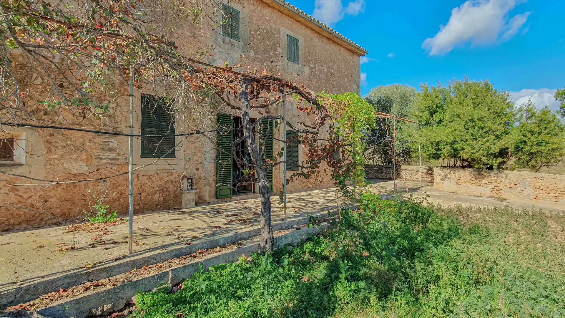 Vista exterior de Finca rústica en venda en  Palma de Mallorca amb Jardí privat, Terrassa i Traster