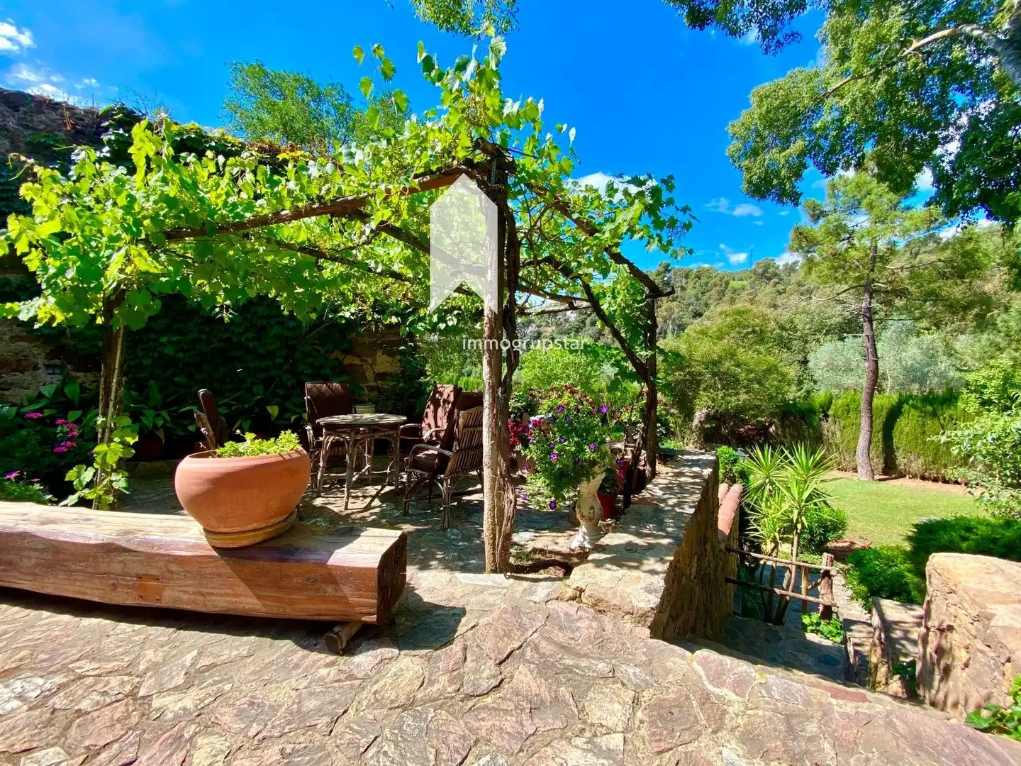Jardí de Finca rústica en venda en Vall-llobrega amb Aire condicionat, Calefacció i Terrassa
