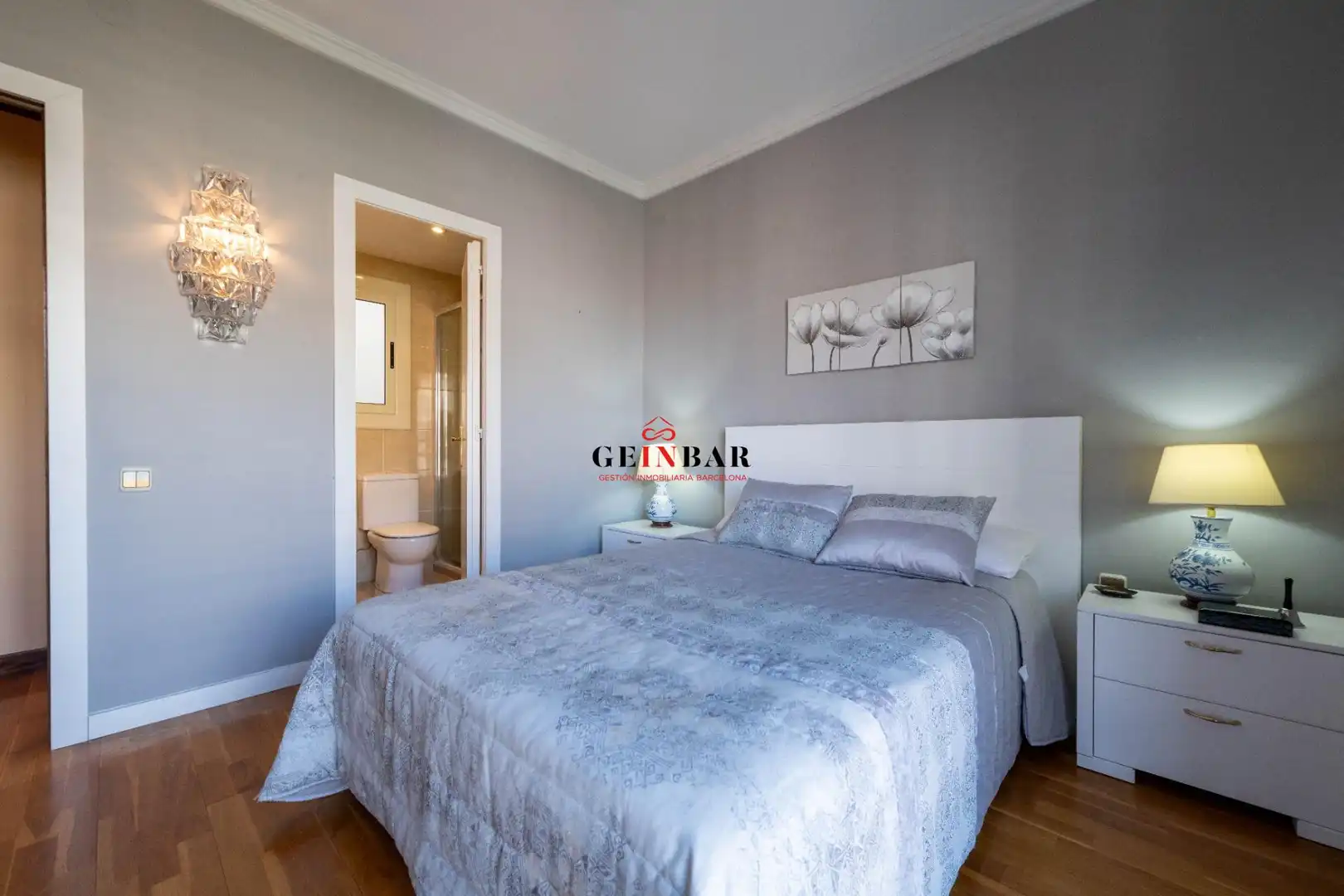 Schlafzimmer von Wohnung zum Verkauf in Barcelona mit Klimaanlage, Heizung und Privatgarten