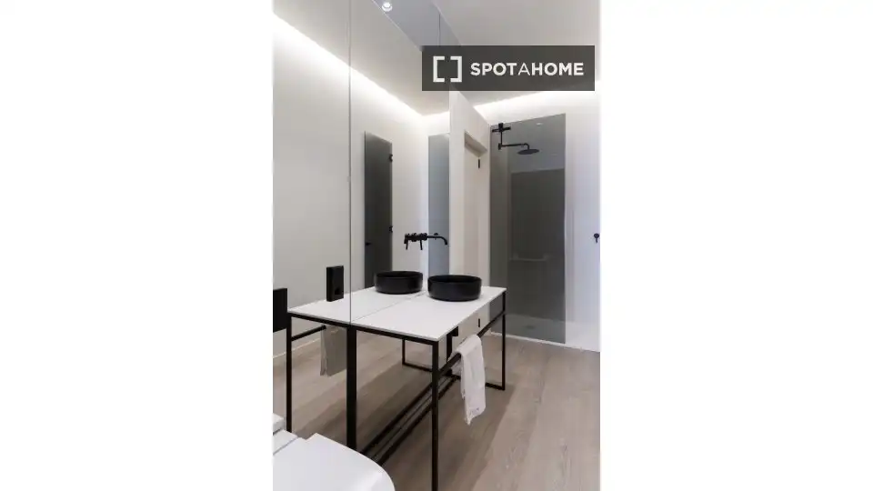Baño de Piso de alquiler en Catarroja con Aire acondicionado, Calefacción y Amueblado