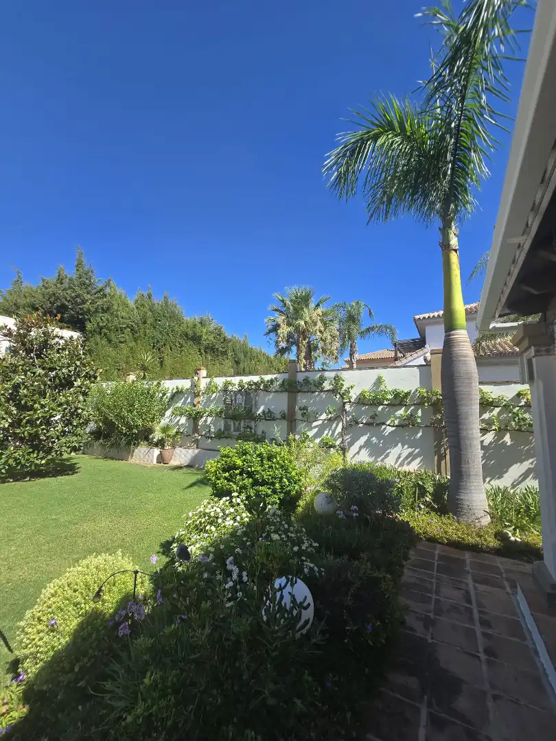 Jardí de Casa o xalet en venda en Coín amb Aire condicionat, Calefacció i Jardí privat