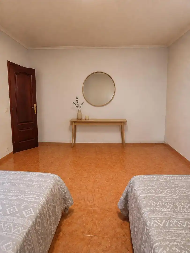 Habitación de Planta baja en venta en Barcelona con Aire acondicionado, Calefacción y Trastero