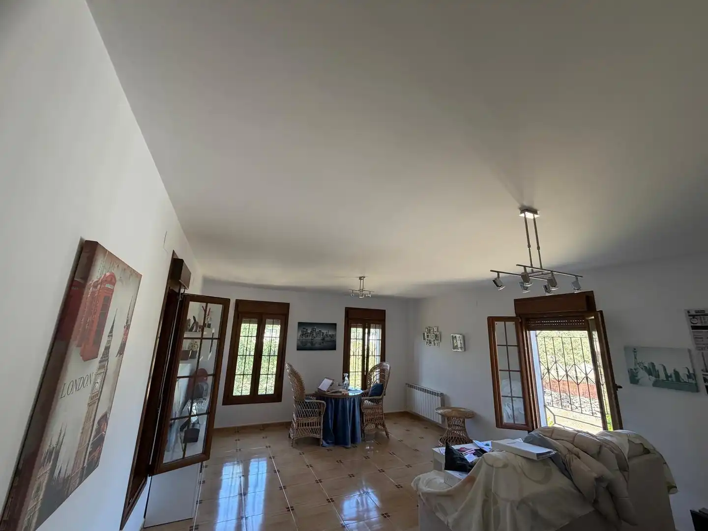 Sala de estar de Casa o chalet en venta en Casar de Cáceres con Aire acondicionado, Calefacción y Terraza
