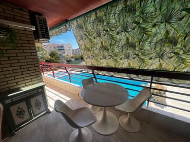 Flat with pool to rent in Calle del Deportista Juan Matos 1