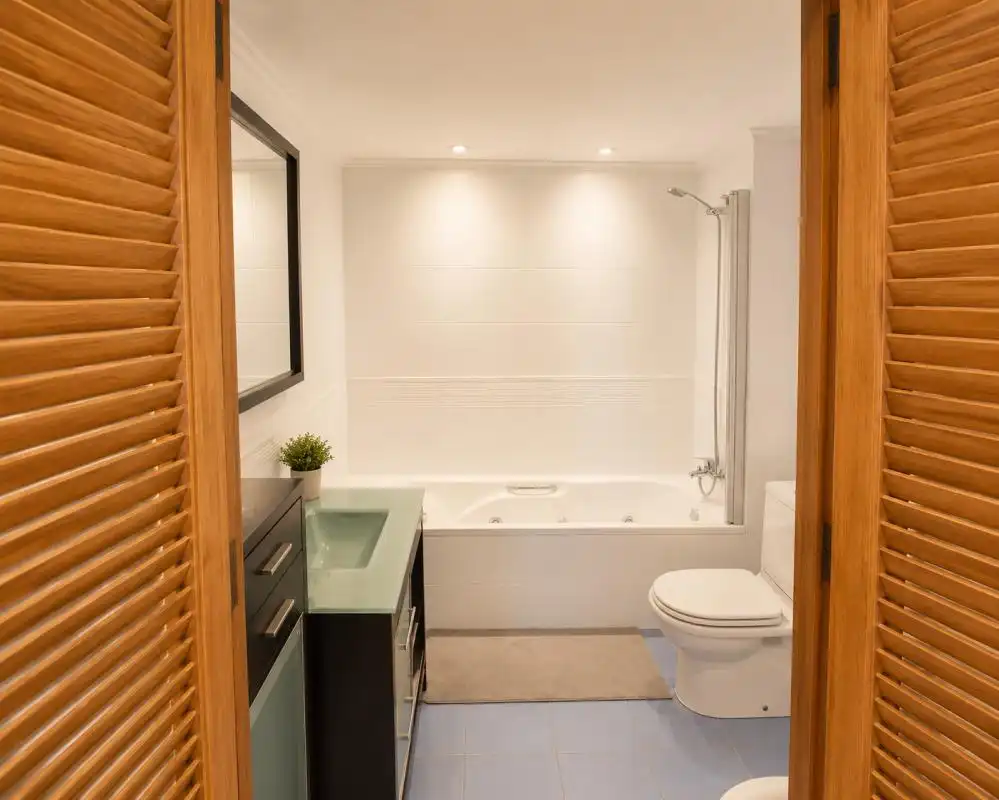 Bathroom of Flat for sale in Torremolinos  with Air Conditioner, Heating and Swimming Pool