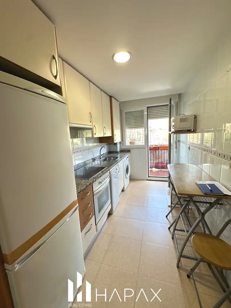 Küche von Wohnung zum Verkauf in Salamanca mit Heizung, Privatgarten und Möbliert
