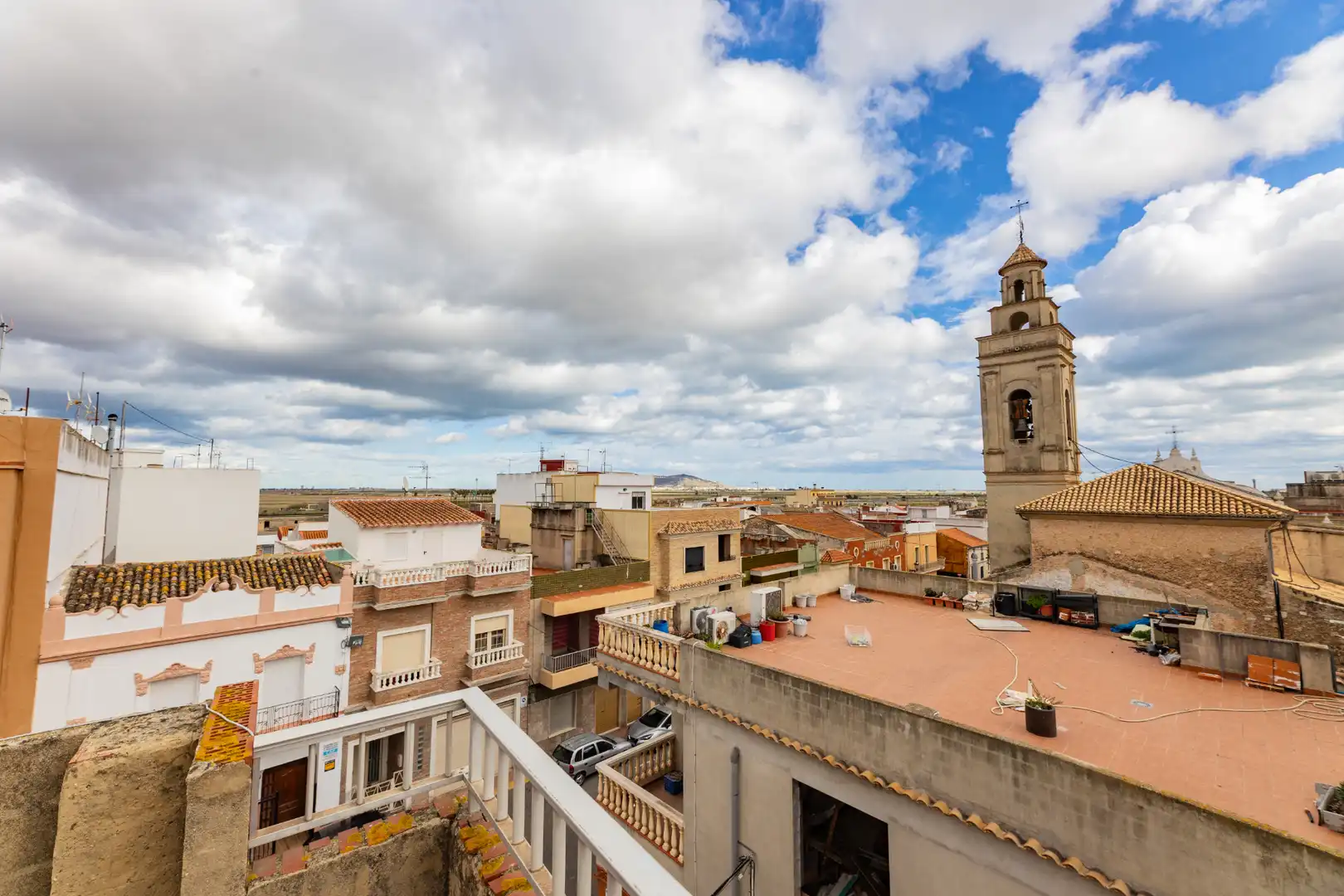 Vista exterior de Piso en venta en Llaurí con Aire acondicionado, Calefacción y Trastero