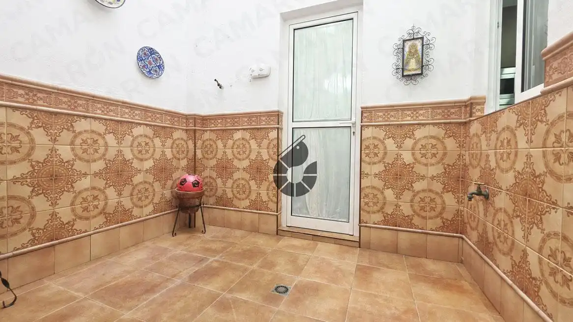Garden of Detached homes for sale in Coria del Río  with Air Conditioner, Parquet flooring and Storage room