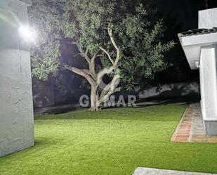 Jardí de Casa o xalet de lloguer en Chiclana de la Frontera amb Jardí privat, Terrassa i Piscina