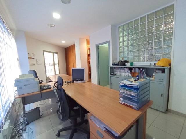 Local comercial en Venta en Carolinas Bajas