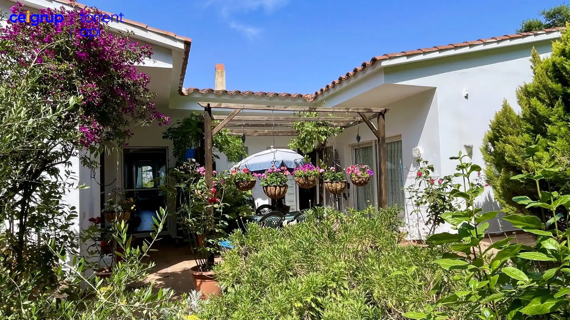 Garden of Houses for sale in Pals  with Air Conditioner, Heating and Terrace