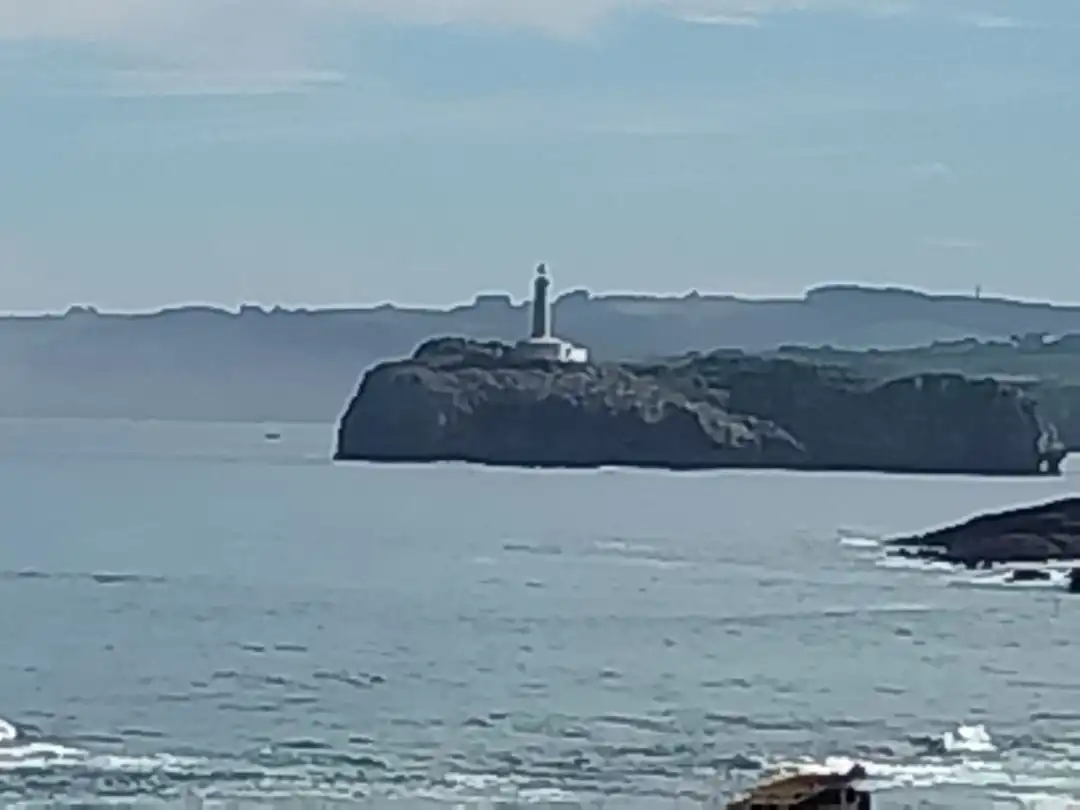Vista exterior de Casa o chalet en venta en Santander con Calefacción