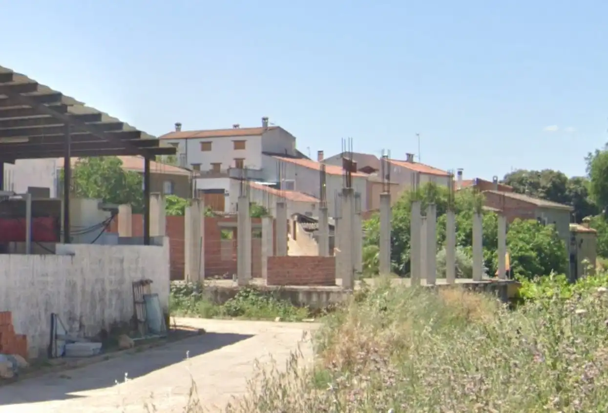 Vista exterior de Edificio en venta en Segura de la Sierra