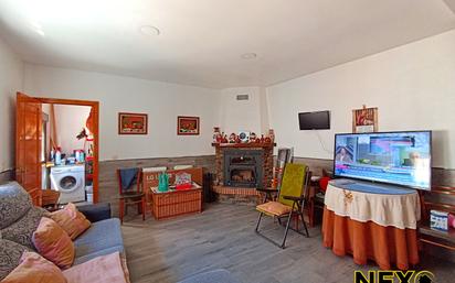 Sala d'estar de Casa adosada en venda en Níjar