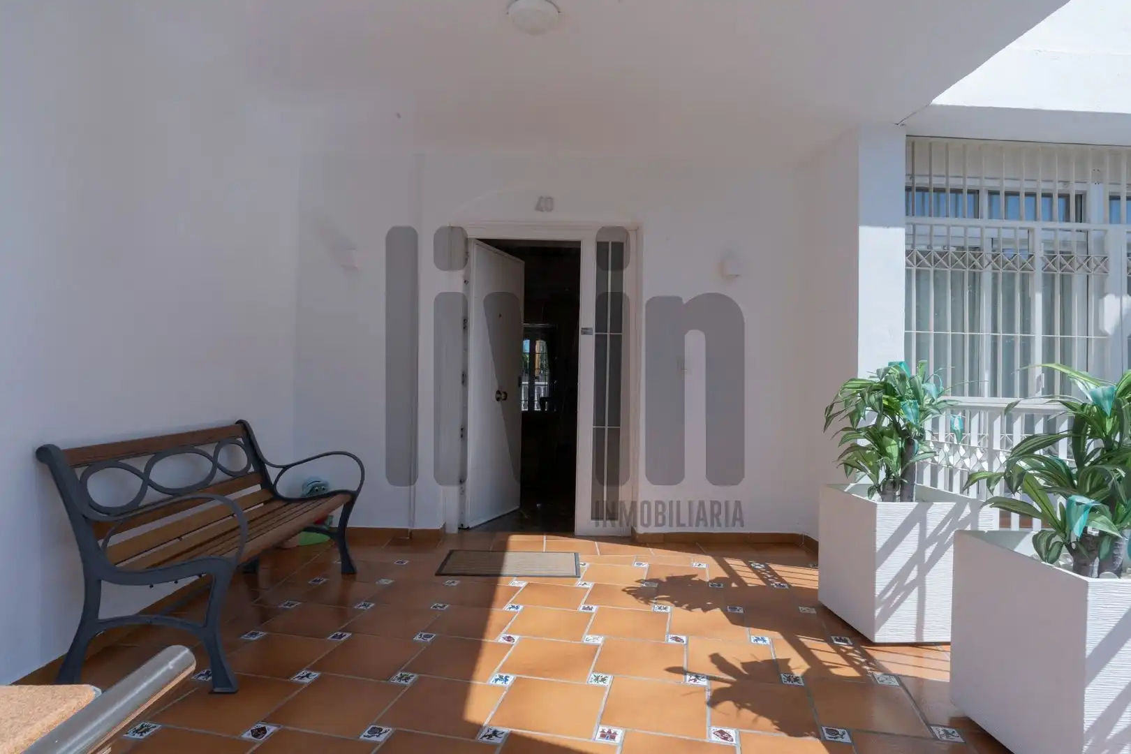Casa adosada en venda en Jaén amb Aire condicionat, Calefacció i Jardí privat