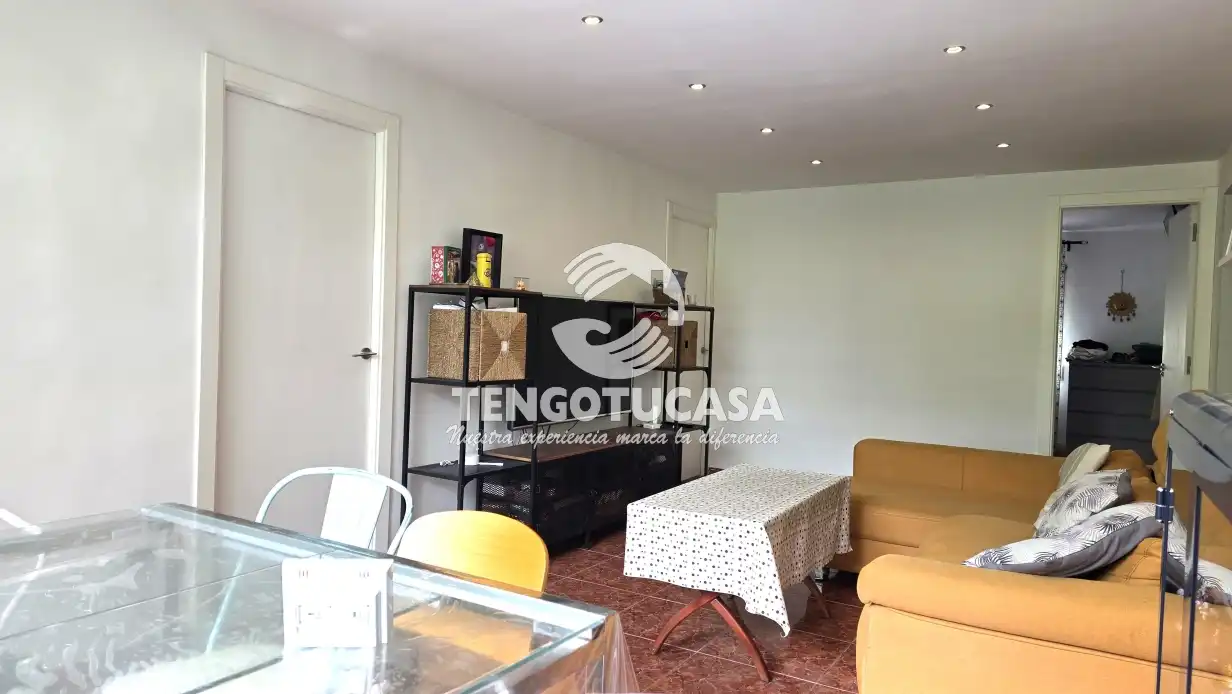 Habitación de Piso en venta en Madrid con Amueblado