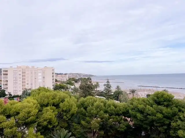 Vista exterior de Apartamento de alquiler en Benicasim / Benicàssim con Jardín privado, Terraza y Amueblado