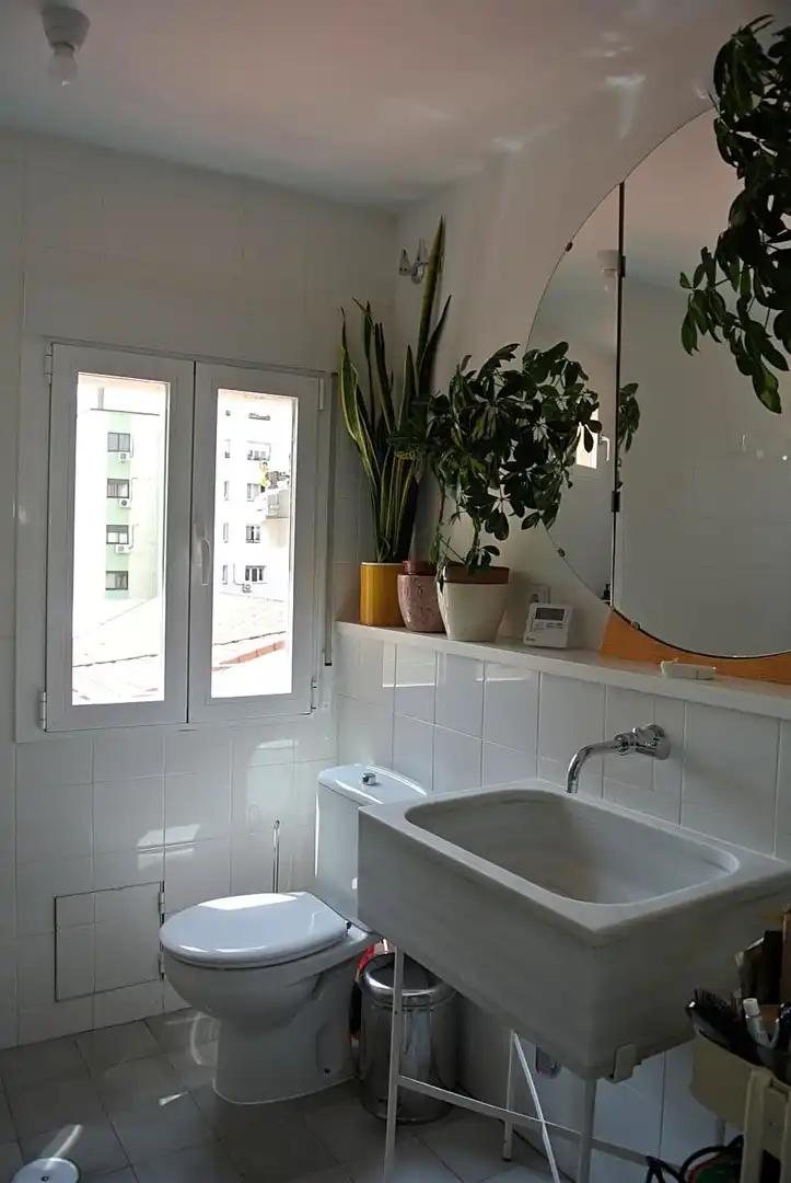 Baño de Piso de alquiler en Madrid con Aire acondicionado, Calefacción y Balcón