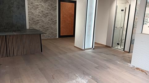 Photo 3 of Premises to rent in Mercat, Rubí