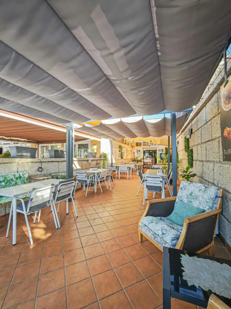 Terraza de Local en venta en Arona con Aire acondicionado