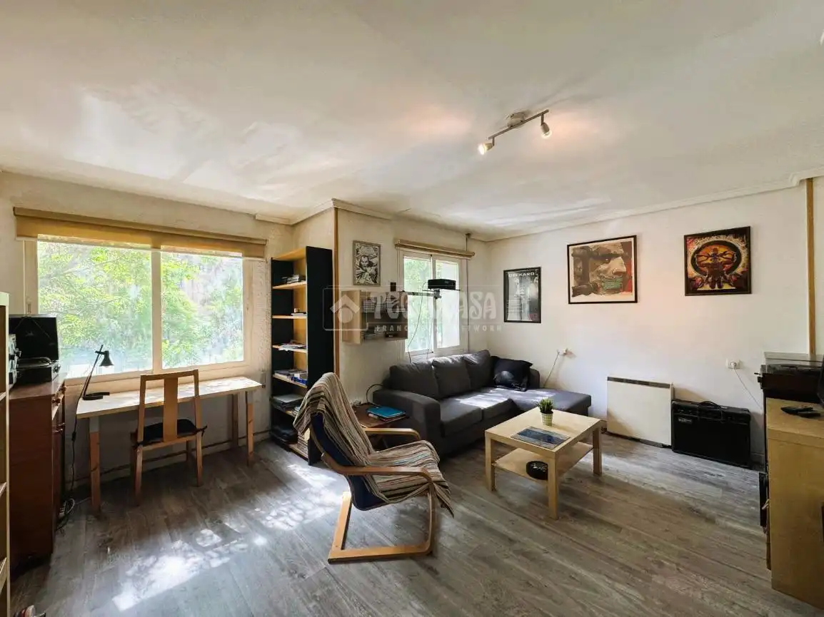 Living room of Flat for sale in Zaragoza