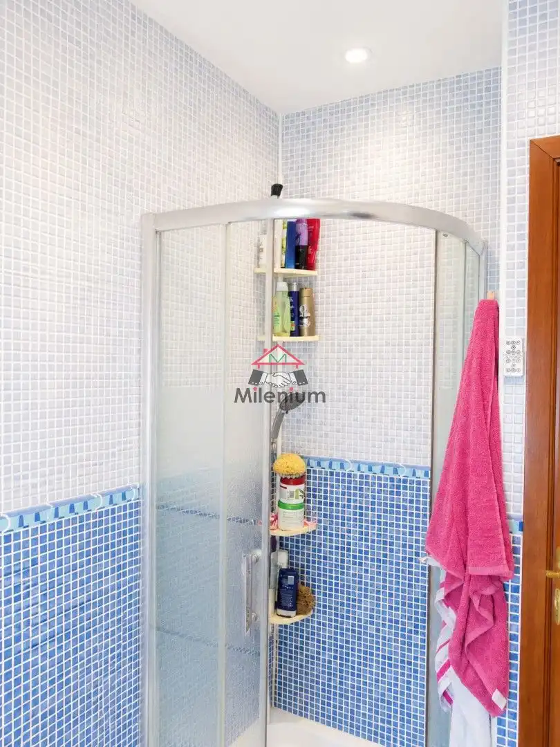 Baño de Piso en venta en Algeciras