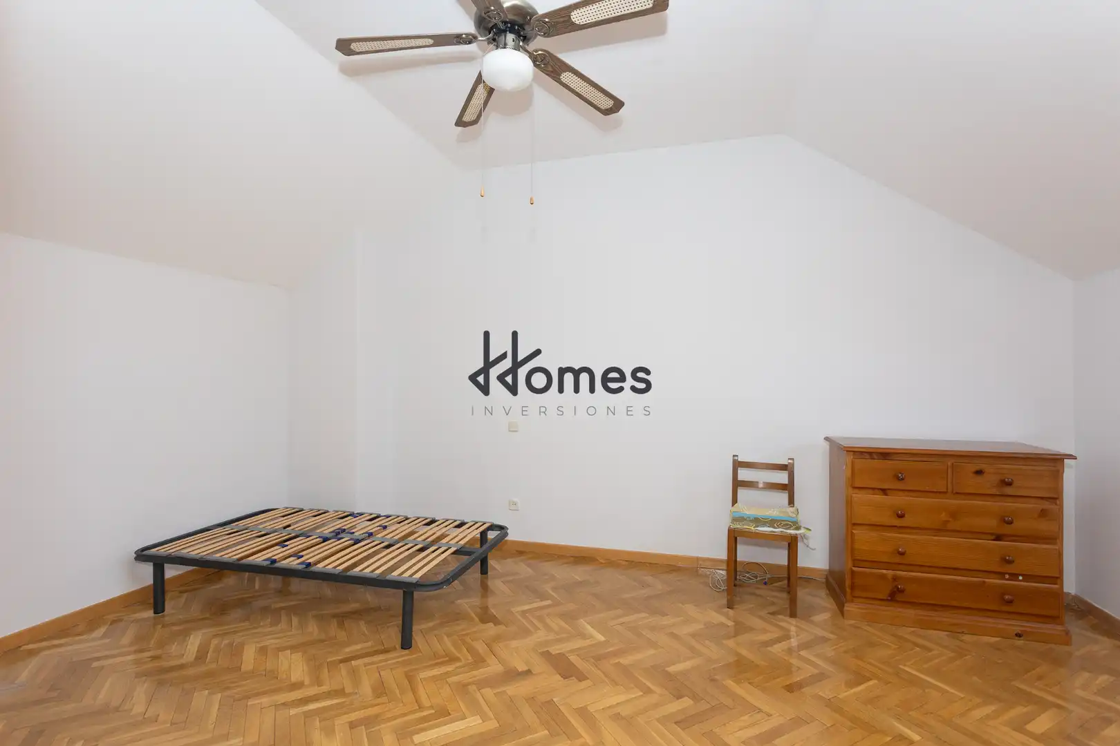 Casa adosada en venda a Calle Óscar Arias, Prado Santo Domingo - Ensanche