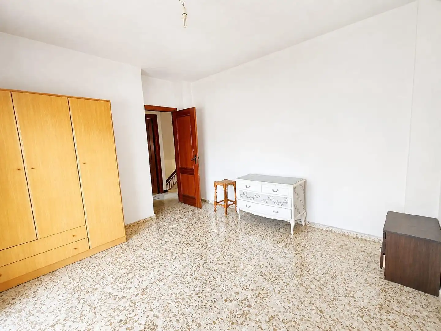 Dormitori de Casa o xalet en venda en Armilla amb Jardí privat, Terrassa i Traster