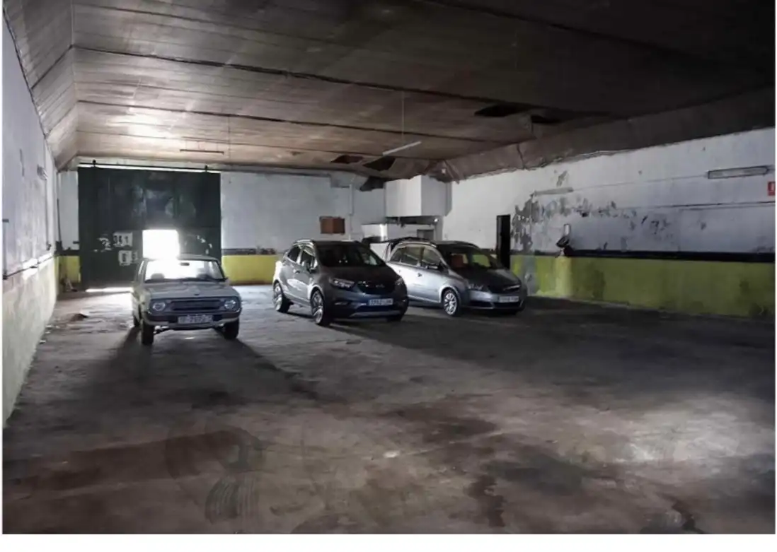 Parking of Industrial buildings for sale in Arico