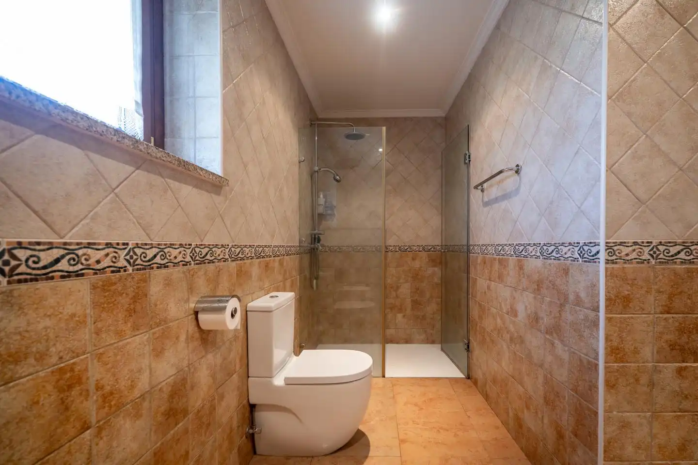 Baño de Casa o chalet en venta en Cardeñosa con Calefacción, Jardín privado y Terraza