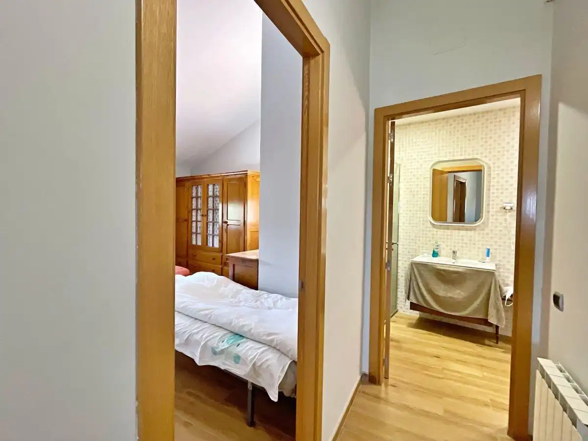 Schlafzimmer von Country house zum Verkauf in Tortosa mit Klimaanlage, Heizung und Privatgarten