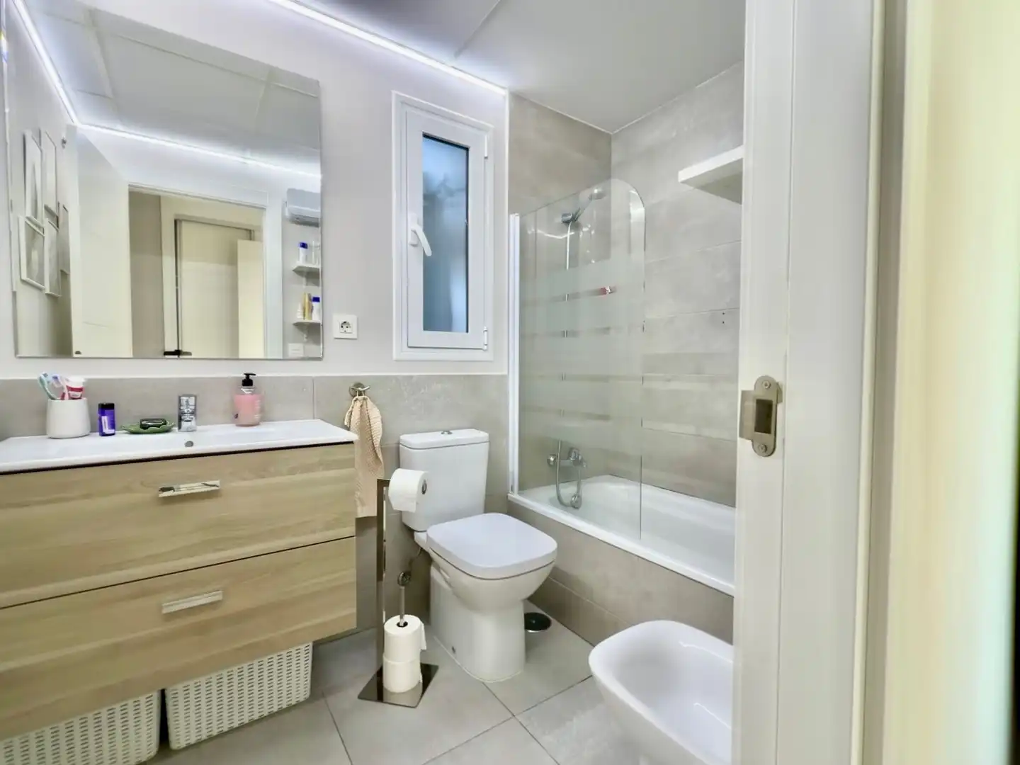 Piso con piscina en venta en Via Hercúlea, imagen 18