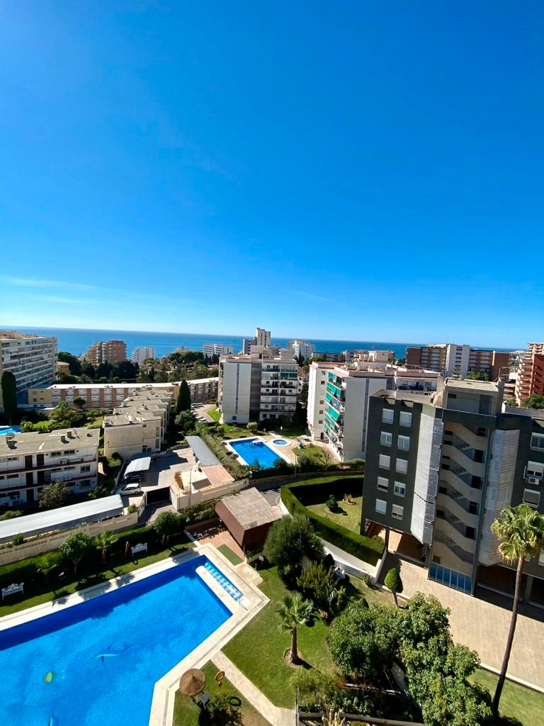 Exterior view of Flat for sale in Benalmádena  with Air Conditioner, Terrace and Furnished