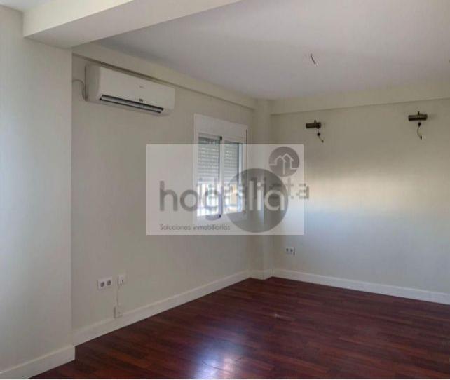 Photo 1 of Flat to rent in San Carlos - San José, Sevilla