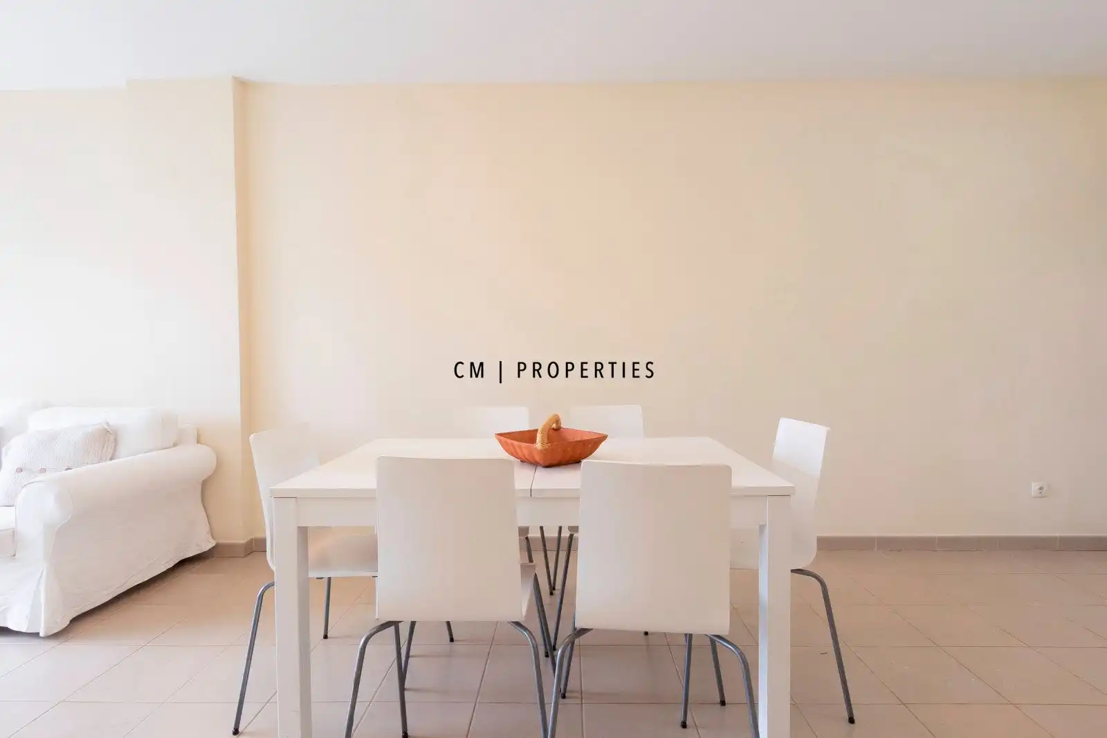 Attic for rent in Costa Brava, Almenara
