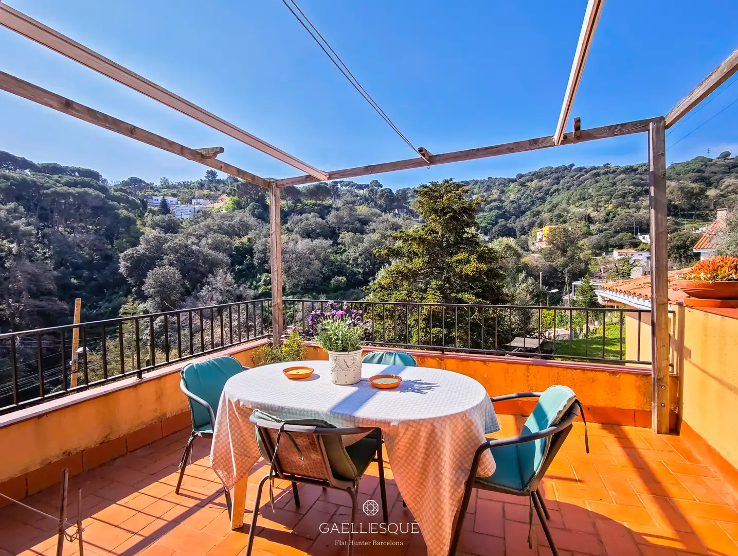 Terraza de Casa o chalet en venta en Barcelona con Calefacción, Jardín privado y Terraza
