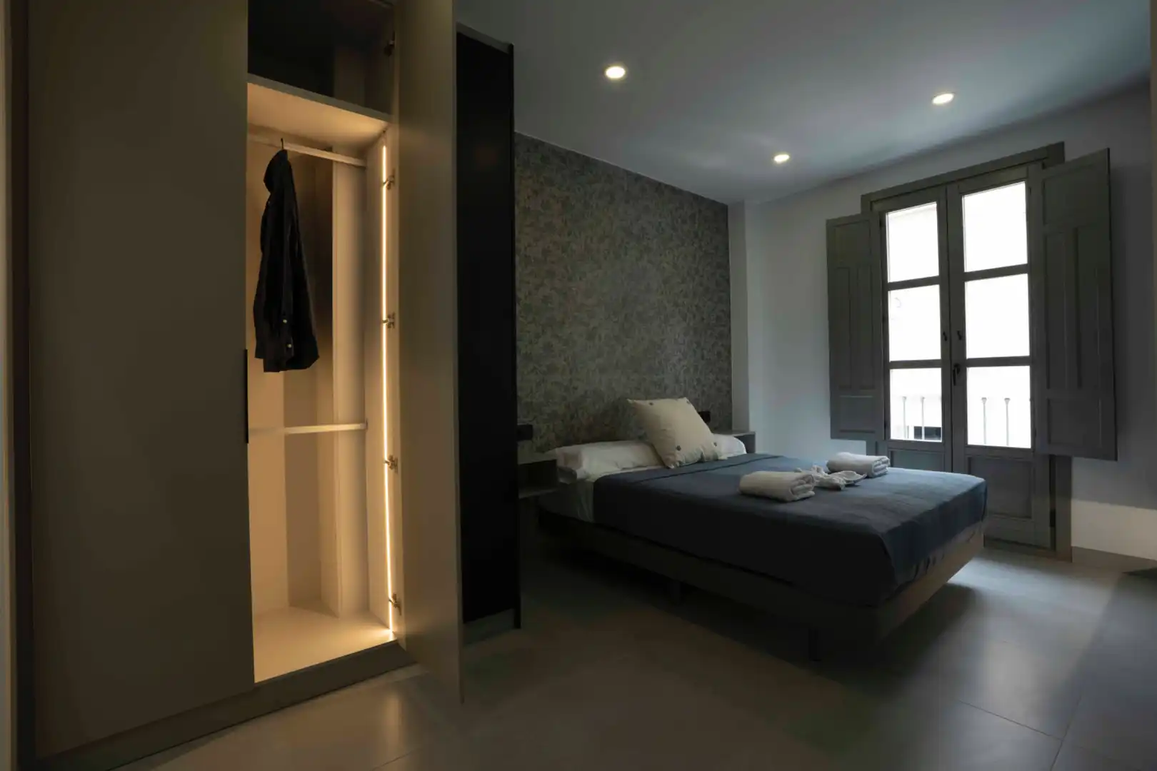 Schlafzimmer von Wohnung zur Miete in Granada mit Klimaanlage, Heizung und Möbliert